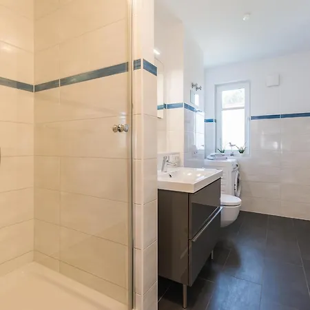 Hmuschelsucher, Birkenstrasse 7a, App 5 Апартаменты Цингст